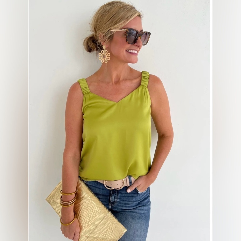 Periwinkle Collection Women’s Top Size Small Skylar Tank Top Lime New Boutique